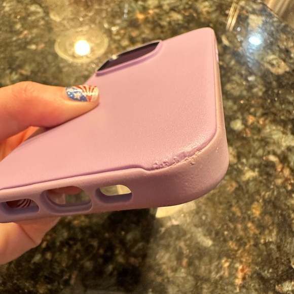Otterbox with MagSafe for IPhone14 PRO 6.1” screen. Lt. lilac symmetry series. - Picture 2 of 12